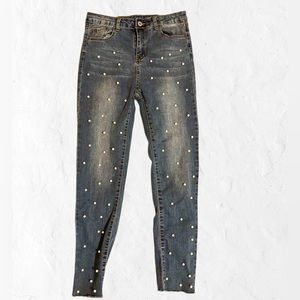 Pearl studded Jeans
